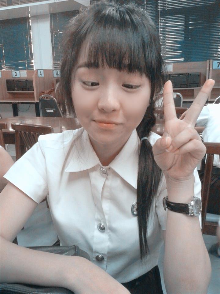 ป้ารุจ กับ เอมมี่ สุนัน ในMVแค่รู้ว่ารัก - lipta [[เพราะๆ]]