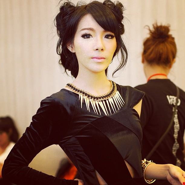 'ทับทิม มัลลิกา' พิธีกรสาวสวยจาก VRZO !!!