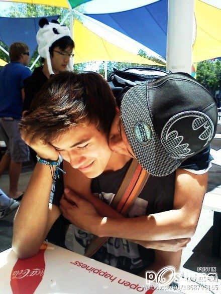รักกันเหลือเกิน