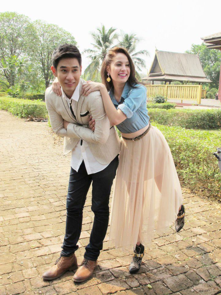 ขวัญ - อ๋อม