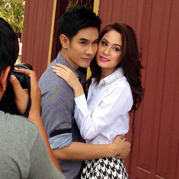 ขวัญ - อ๋อม