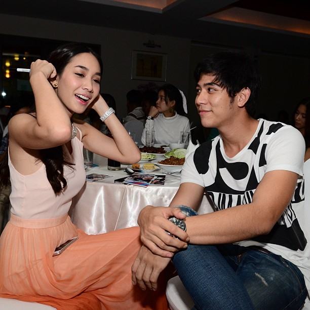 เก็บตก ภาพ ปิดกล้อง หยกเลือดมังกร ฉลอง เรดติ้ง ทลุ เพดาน 21.7 (กทม 14.6// ตจว 23.0 ) ทำลาย สถิติ tv