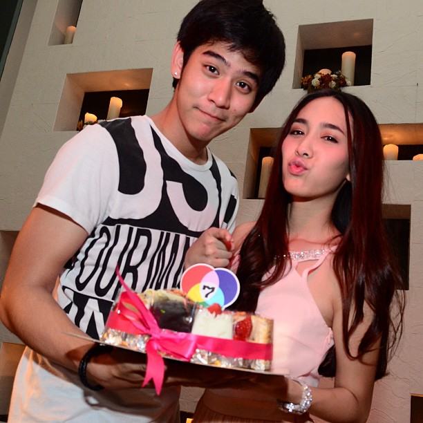เก็บตก ภาพ ปิดกล้อง หยกเลือดมังกร ฉลอง เรดติ้ง ทลุ เพดาน 21.7 (กทม 14.6// ตจว 23.0 ) ทำลาย สถิติ tv