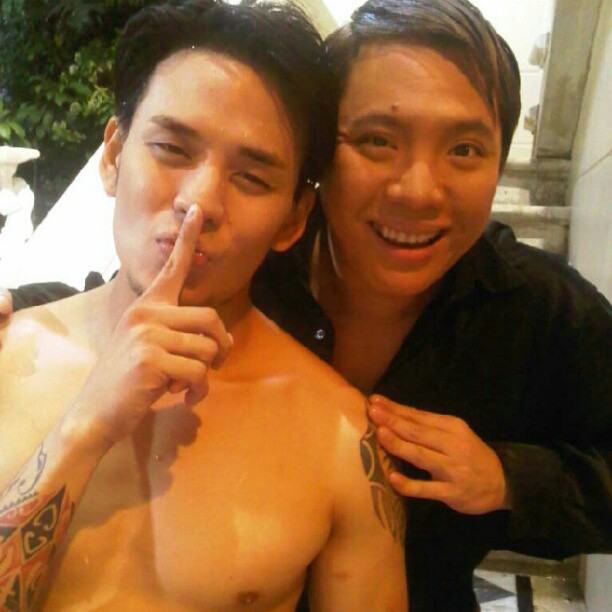 มดดำกับดาราหนุ่มสุดหล่อ