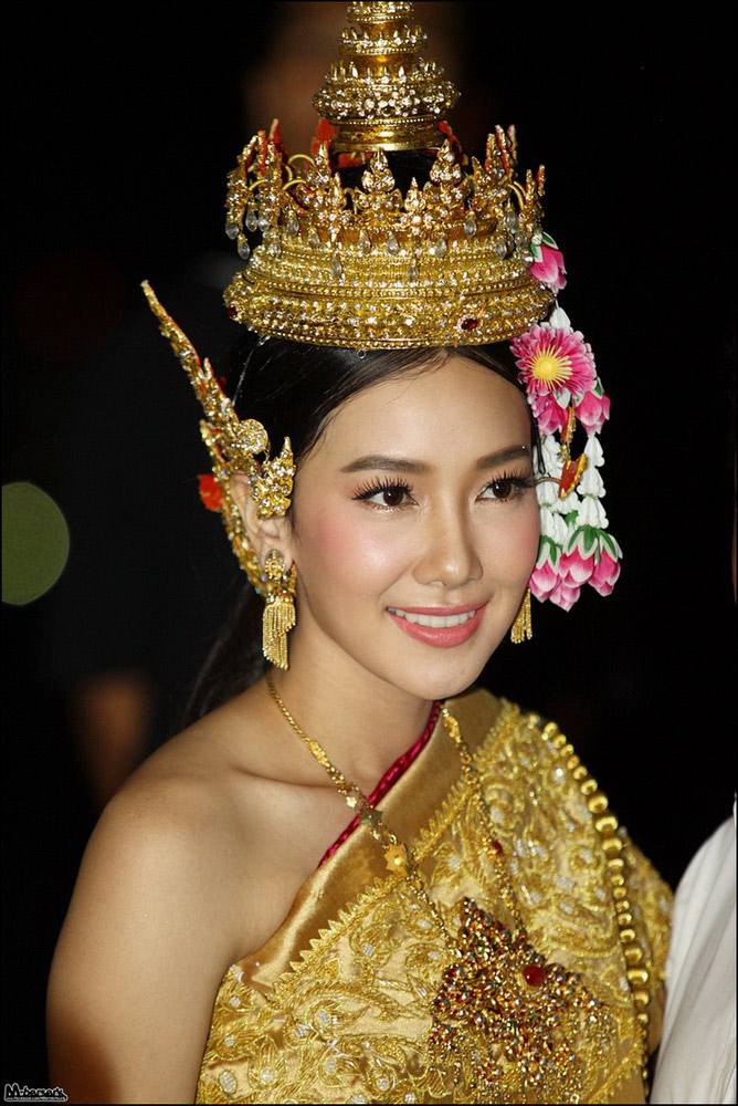 นุ่น วรนุช ชุดไทย ภาค 2