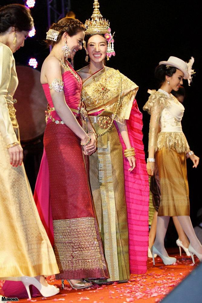 นุ่น วรนุช ชุดไทย ภาค 2