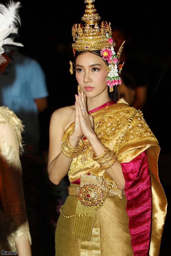 นุ่น วรนุช ชุดไทย ภาค 2