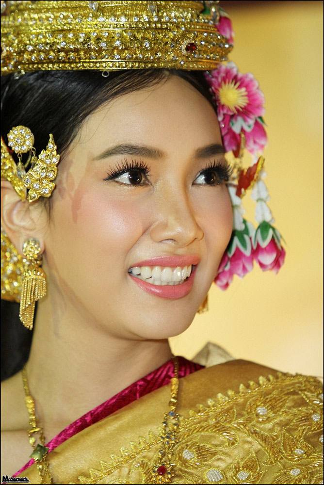 นุ่น วรนุช ชุดไทย ภาค 2