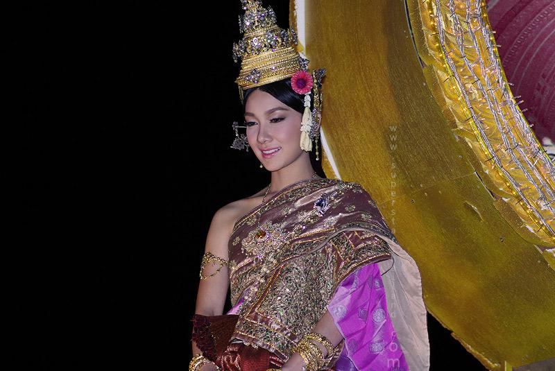 นุ่น วรนุช ชุดไทย ภาค 2