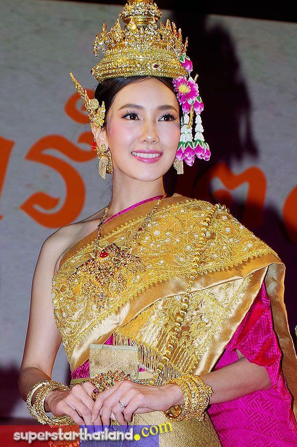 นุ่น วรนุช ชุดไทย ภาค 2