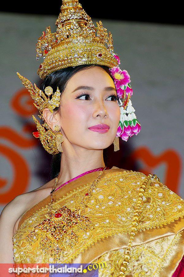 นุ่น วรนุช ชุดไทย ภาค 2