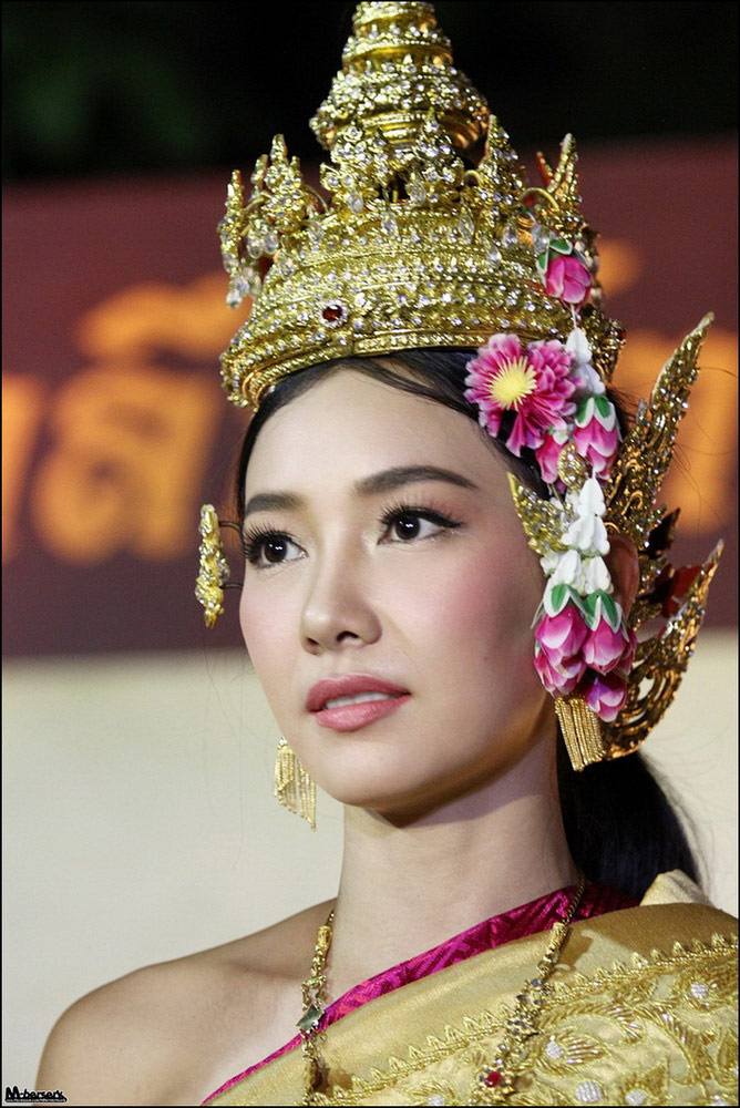 นุ่น วรนุช ชุดไทย ภาค 2
