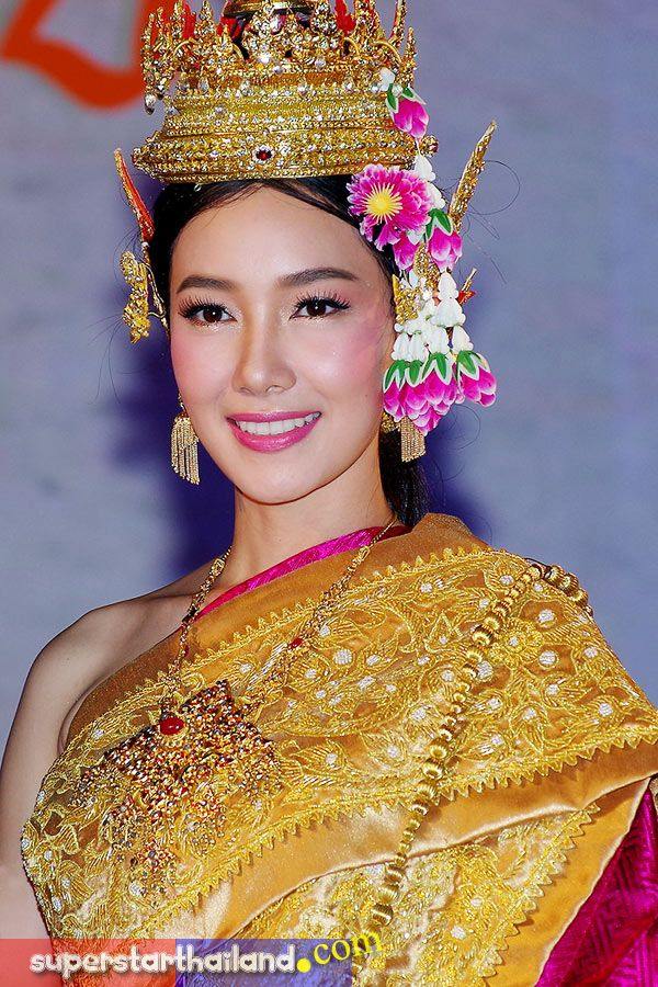 นุ่น วรนุช ชุดไทย ภาค 2