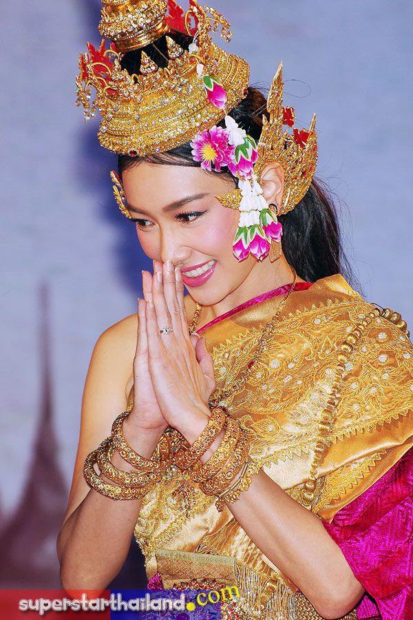 นุ่น วรนุช ชุดไทย ภาค 2