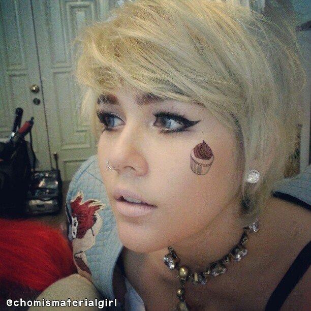 ชมพู่ อารยา รูปภาพจาก Instagram Update