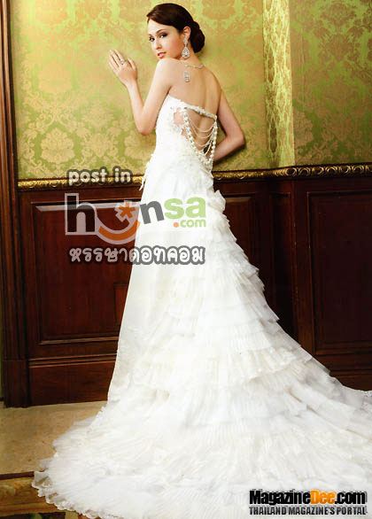 แฟชั่นชุดแต่งงาน จาก ขวัญ อุษามณี