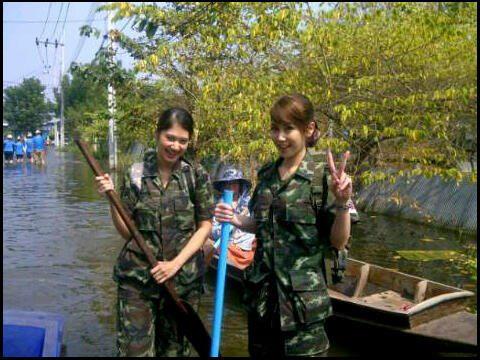 ร.ท. หญิงชโลธร ชัยชมภู