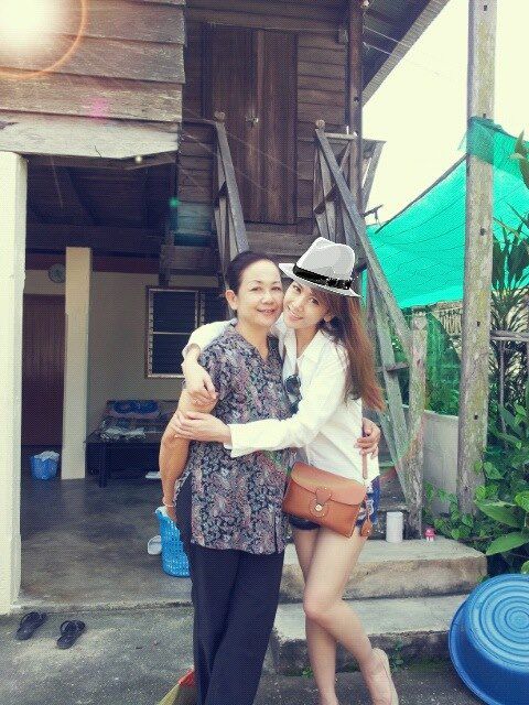 ร.ท. หญิงชโลธร ชัยชมภู