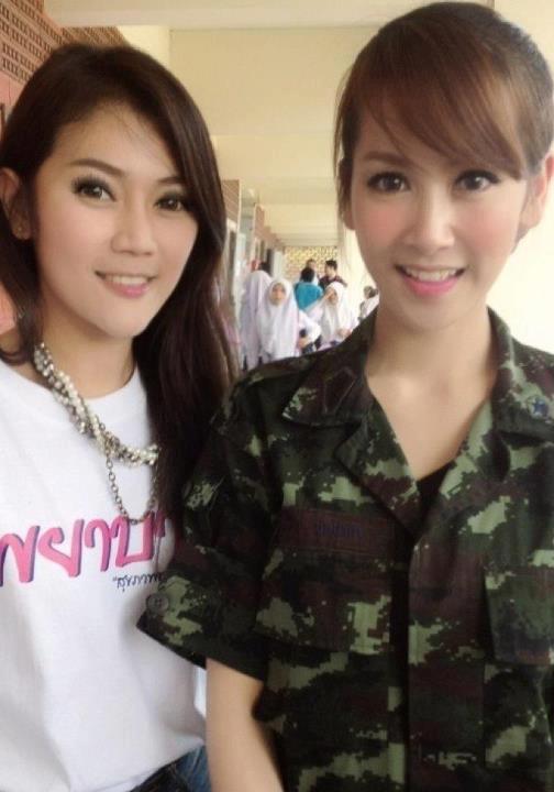 ร.ท. หญิงชโลธร ชัยชมภู