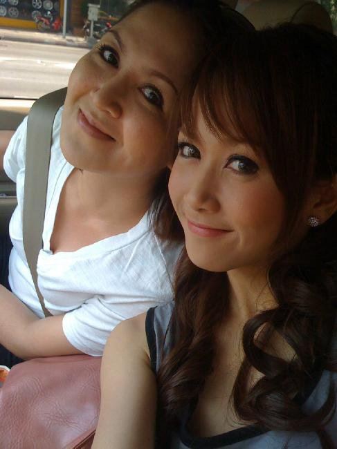 ร.ท. หญิงชโลธร ชัยชมภู