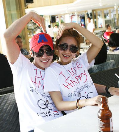 แฟชั่น เสื้อคู่รัก เห็นแล้วเป็นต้องเลิฟ ต้อนรับวาเลนไทน์