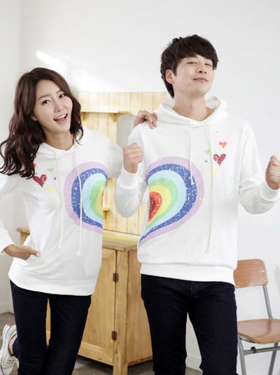 แฟชั่น เสื้อคู่รัก เห็นแล้วเป็นต้องเลิฟ ต้อนรับวาเลนไทน์