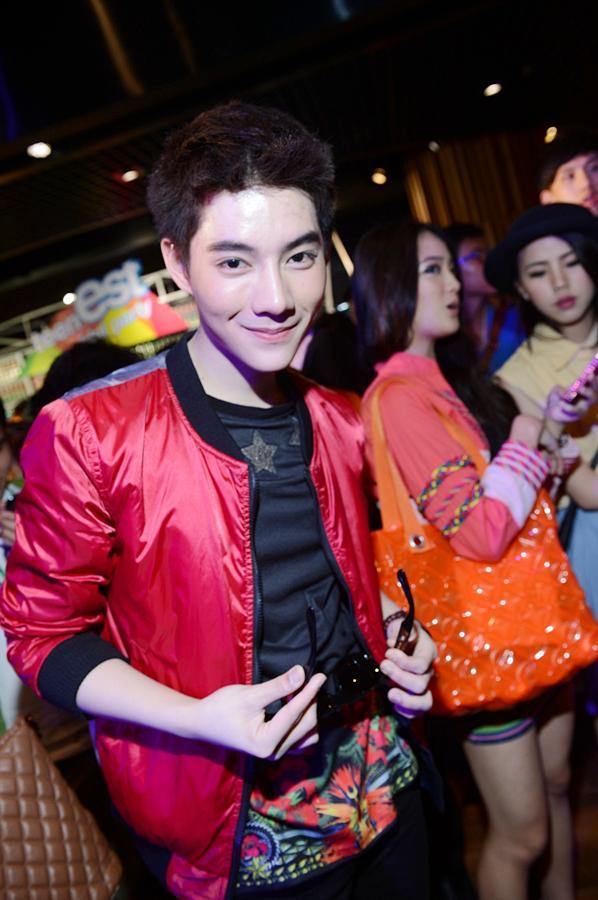 est เปิดปาร์ตี้รวมพลไอดอลวัยทีน