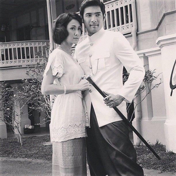 ยุ้ย จีรนันท์ ในกองละคร อาญารัก น่าดูอย่างแรง