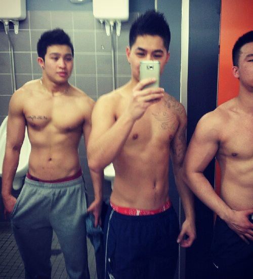 เช้าสดใสกับหนุ่มๆ