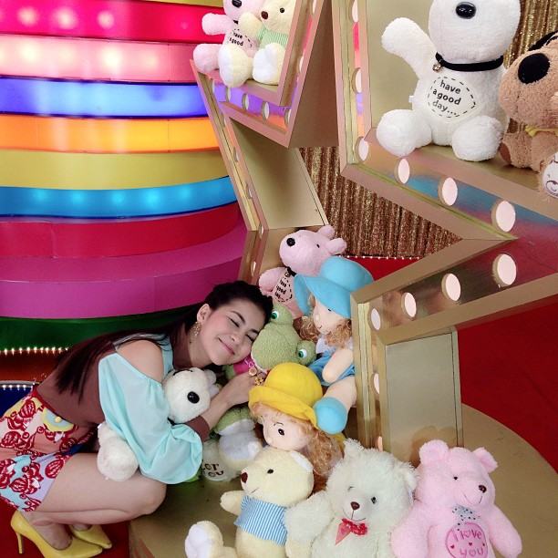 มิ้งค์ ยูมิโกะ พิธิกรรายการดาวกระจาย