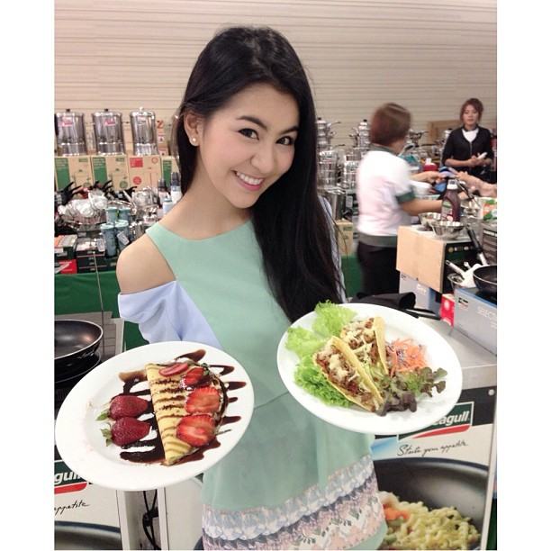มิ้งค์ ยูมิโกะ พิธิกรรายการดาวกระจาย