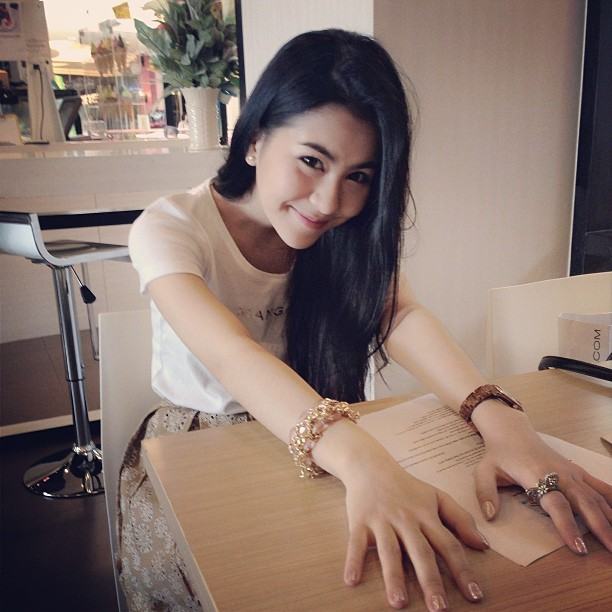 มิ้งค์ ยูมิโกะ พิธิกรรายการดาวกระจาย