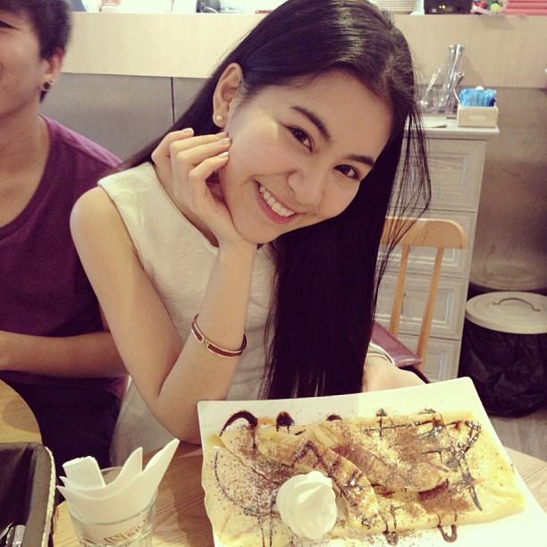 มิ้งค์ ยูมิโกะ พิธิกรรายการดาวกระจาย