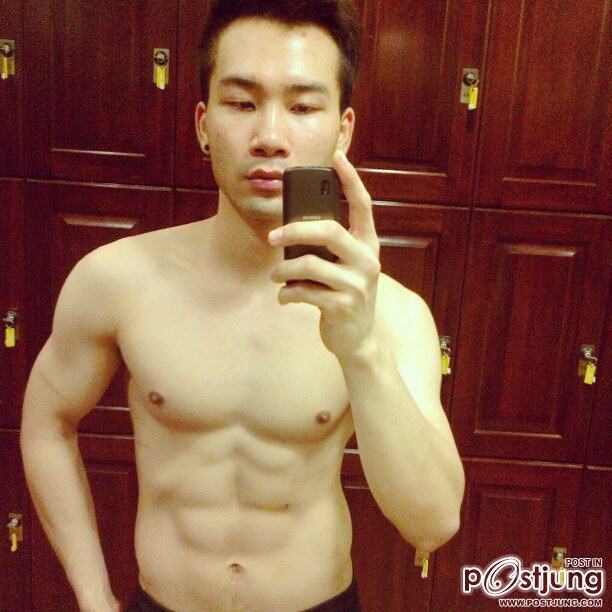 หนุ่มหล่อจาก  Instagram