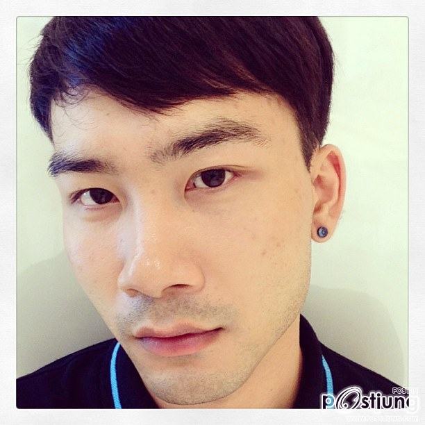หนุ่มหล่อจาก  Instagram