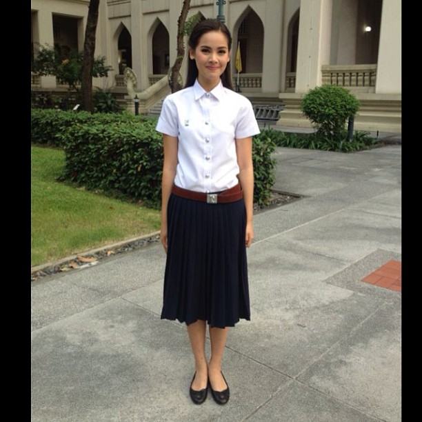 ใบเฟิร์น กับ ญาญ่า ใครน่ารัก สดใสกว่ากัน