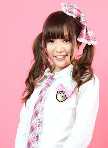 สึเคะ-ยาเอบะ เทรนด์ต่อฟันเขี้ยวที่มาแรงสุด ๆ ในญี่ปุ่น