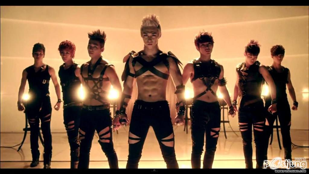 หนุ่มกล้ามท้องสวย (๑)