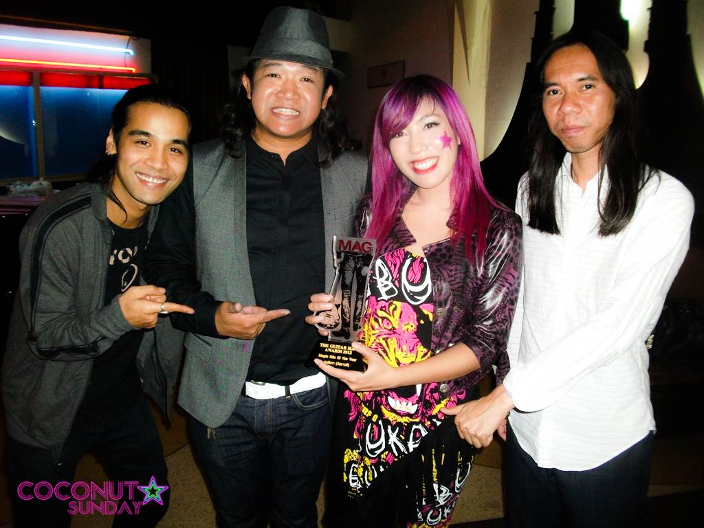 Coconut Sunday ในงาน 11th Anniversary The Guitar Mag Award2013