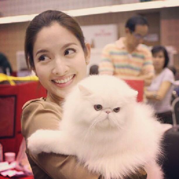แอฟ ทักษอร กับเจ้าเหมียวสุดน่ารัก