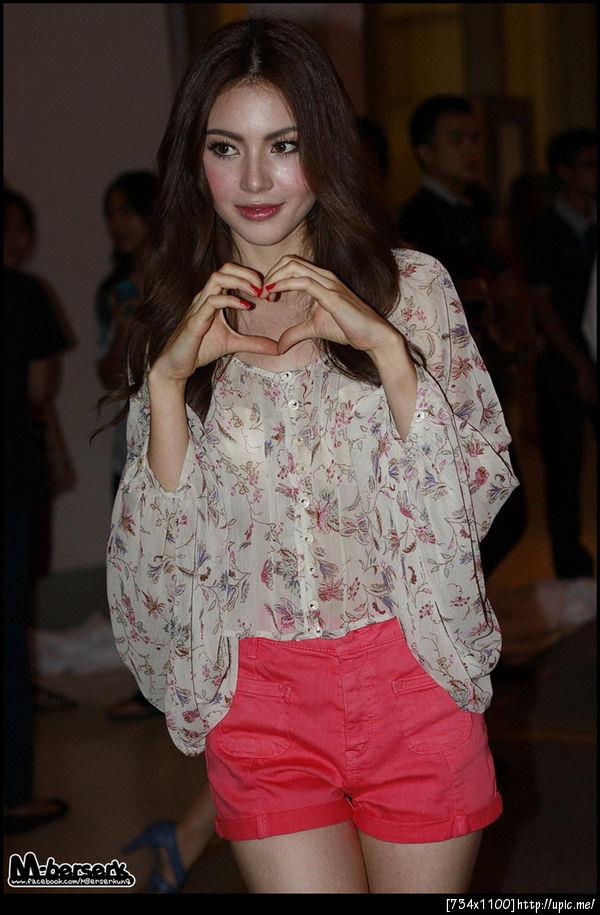 ใหม่ ดาวิกา เธอ เป๊ะ มาก