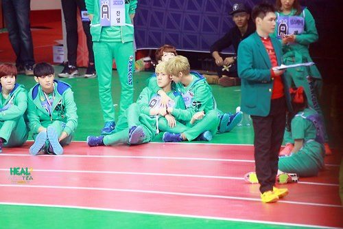 EXO - Sehun & Luhan (HunHan)