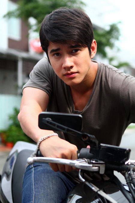 ดิฉัน ! เชื่อว่าหลายคนดีใจที่หนุ่มคนนี้โสด ! : มาริโอ้ เมาเร่อ >.<