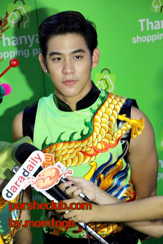 พอร์ช ศรัณย์ งานตรุษจีน เดินแบบ @ ห้างธัญญะ ถ.ศรีนครินทร์