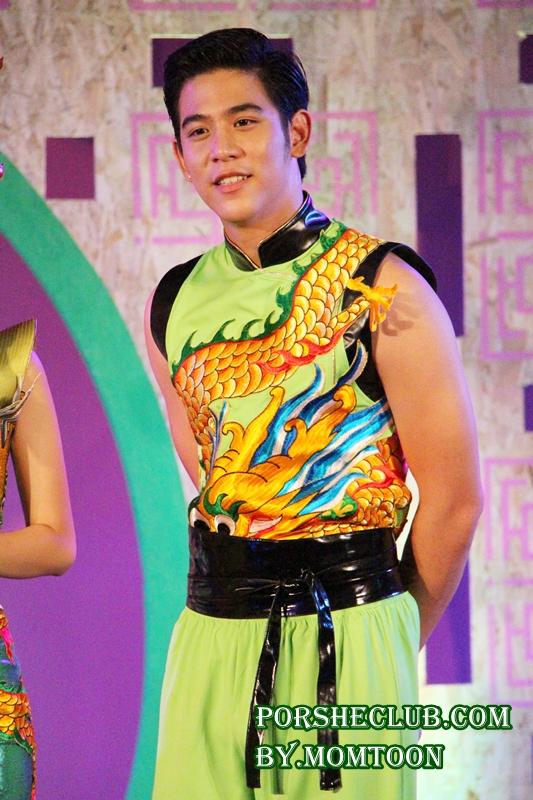 พอร์ช ศรัณย์ งานตรุษจีน เดินแบบ @ ห้างธัญญะ ถ.ศรีนครินทร์