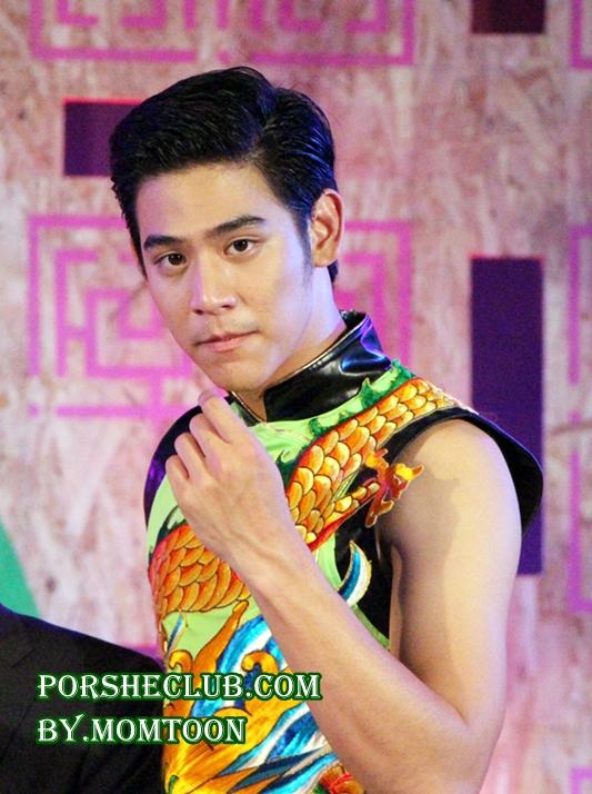 พอร์ช ศรัณย์ งานตรุษจีน เดินแบบ @ ห้างธัญญะ ถ.ศรีนครินทร์