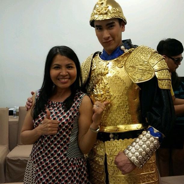 ณเดชน์ ญาญ่า ในชุดหงส์-มังกร คู่บุญบารมี รับตรุษจีน