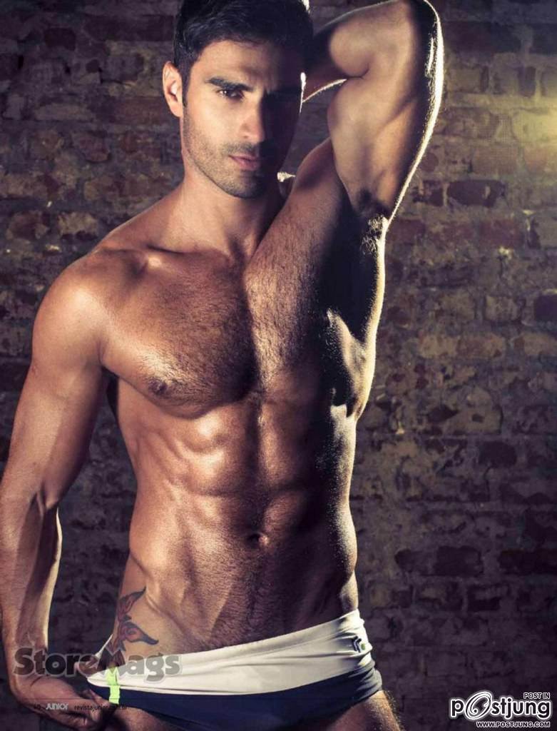 Rodiney Santiago @ Revista Junior # 48 February 2013