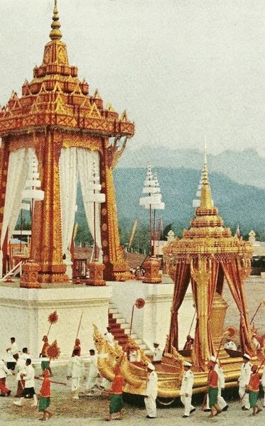 เมืองลาวในอดีต2