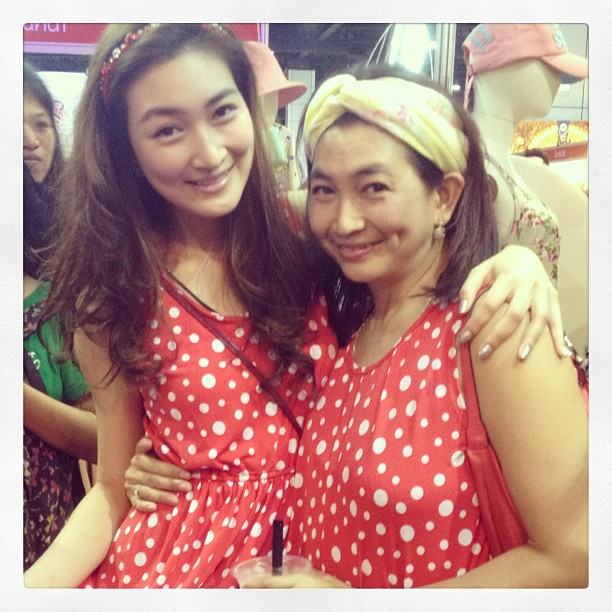 คู่แม่ลูกสุดน่ารัก แพนเค้ก และคุณแม่